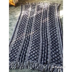 🌠Midnight Sky Fisherman Style Afghan w/ Fringe Hand Crocheted in Blues & White